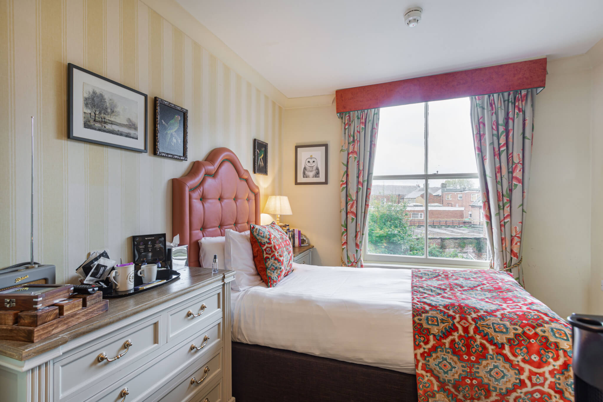 Classic Single Room Hotel Romsey 5 scaled